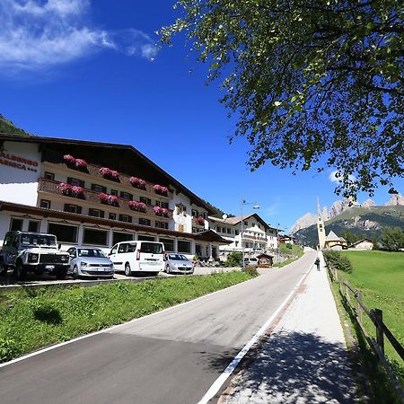 Albergo Arnica Canazei Exterior foto